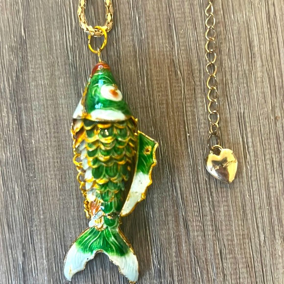 Betsey Johnson Jewelry - VINTAGE BETSEY JOHNSON FISH NECKLACE GOLD AND GREEN
